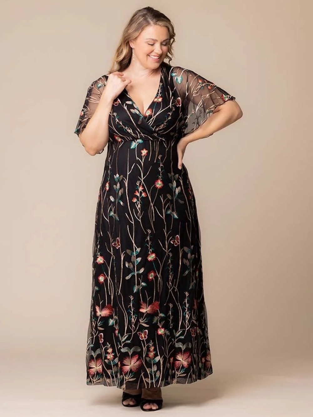Kiyonna Onyx Embroidered Floral Maxi Dress Black Plus Size 1X Formal